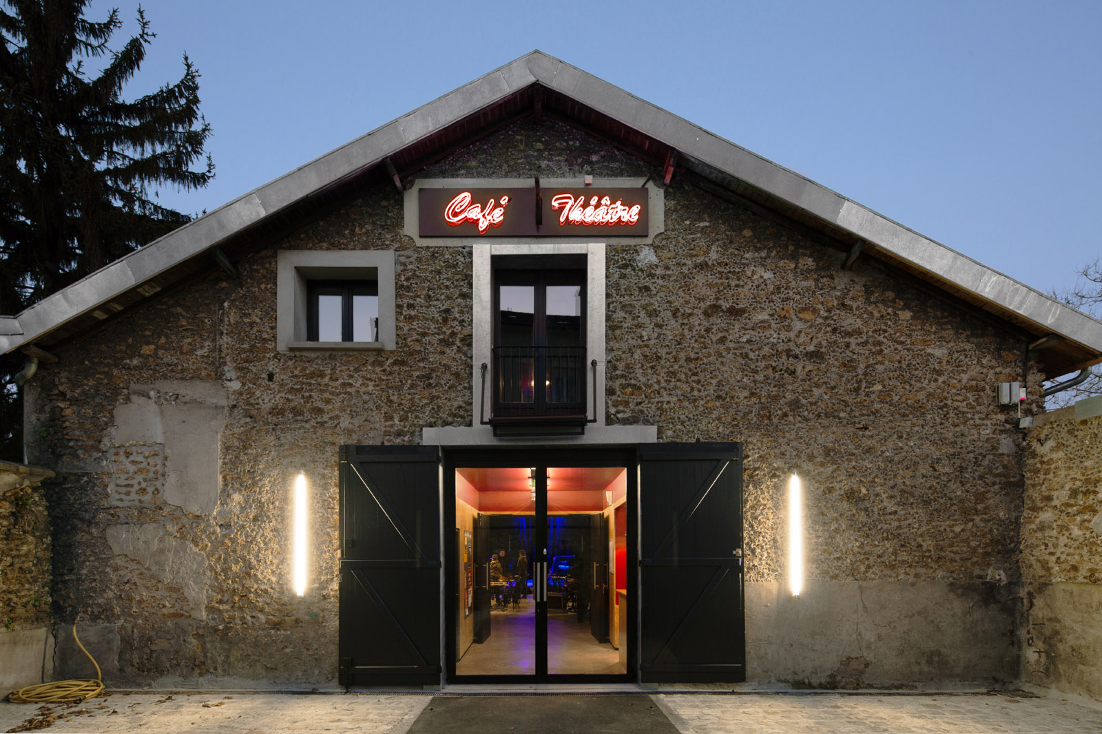 Cafe-Theatre-Silo-02